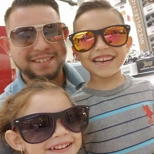 Meet your Posher, Renato